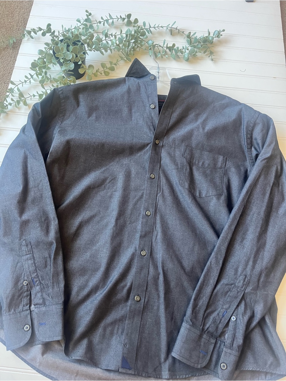UNTUCKit Men's Charcoal Button-Down Shirt